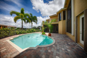 VERSAILLES - Residential