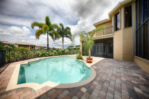 VERSAILLES - Residential