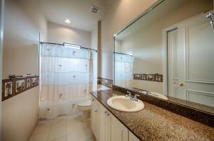 VERSAILLES - Residential