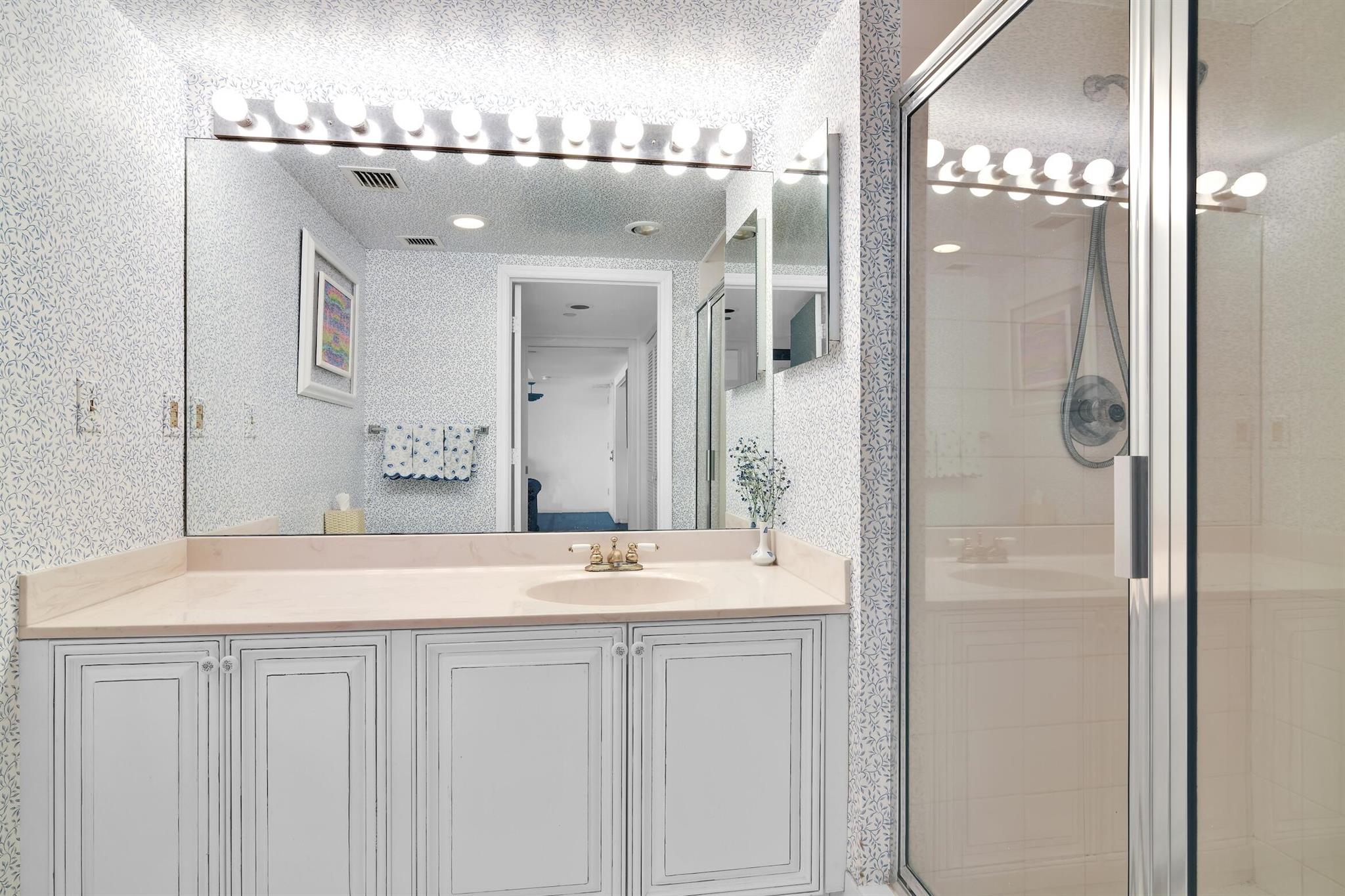 MIZNER COURT CONDO - Residential