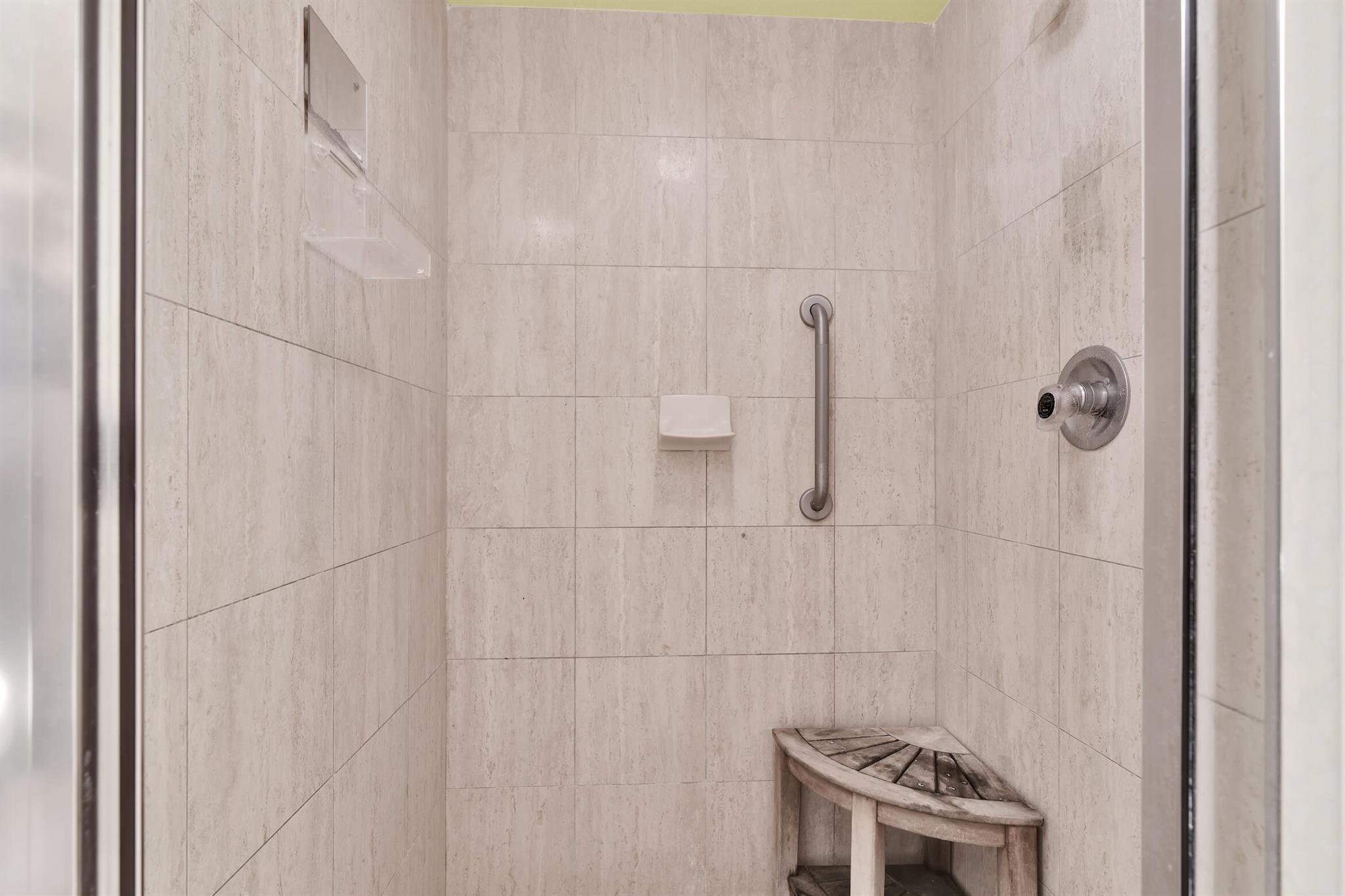 MIZNER COURT CONDO - Residential