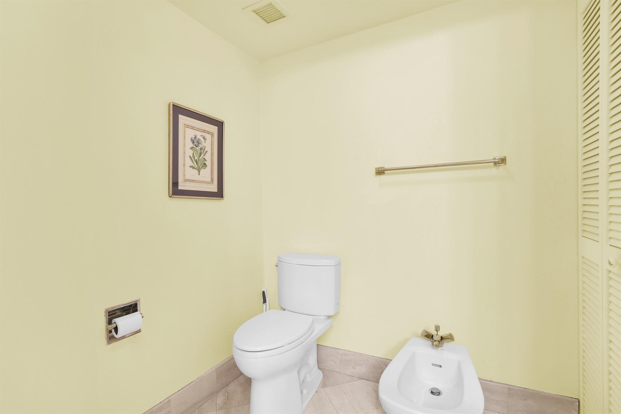 MIZNER COURT CONDO - Residential