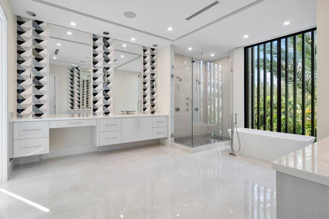 RIO DEL REY SHORES - Residential