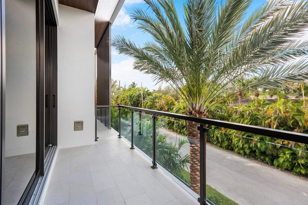 RIO DEL REY SHORES - Residential