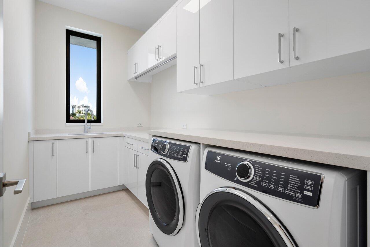 RIO DEL REY SHORES - Residential