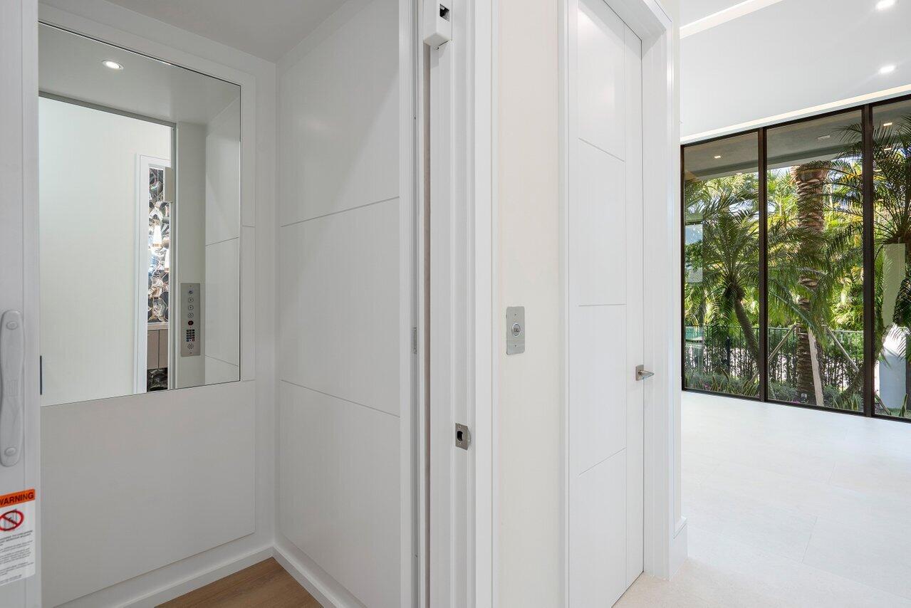 RIO DEL REY SHORES - Residential