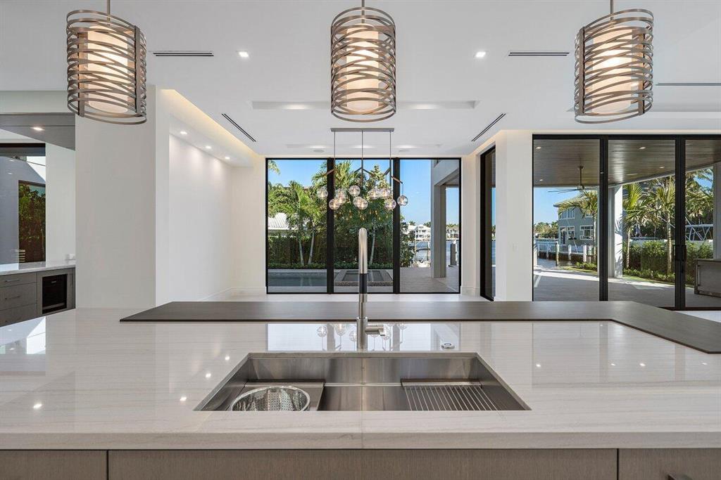 RIO DEL REY SHORES - Residential