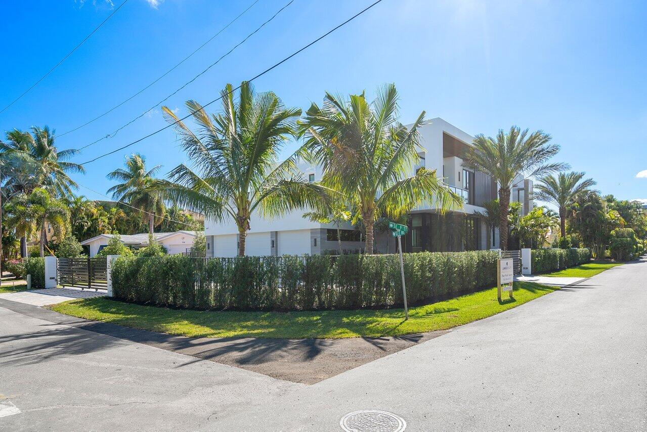 RIO DEL REY SHORES - Residential