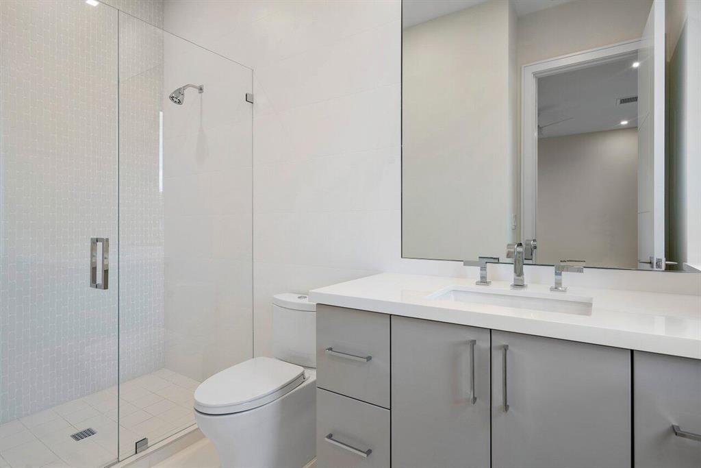 RIO DEL REY SHORES - Residential