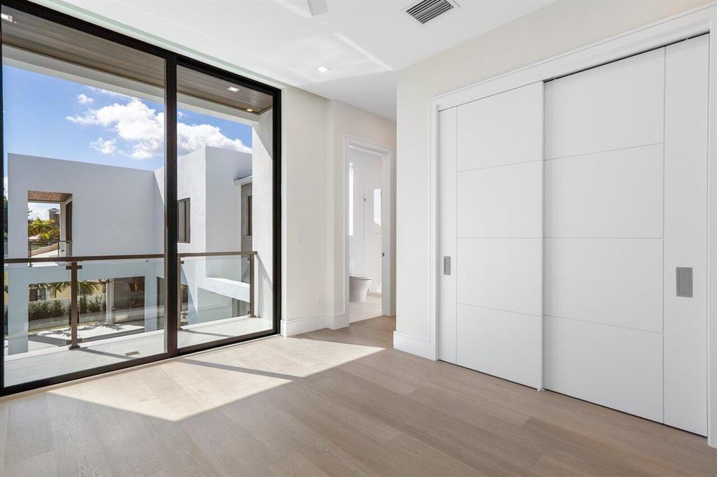 RIO DEL REY SHORES - Residential