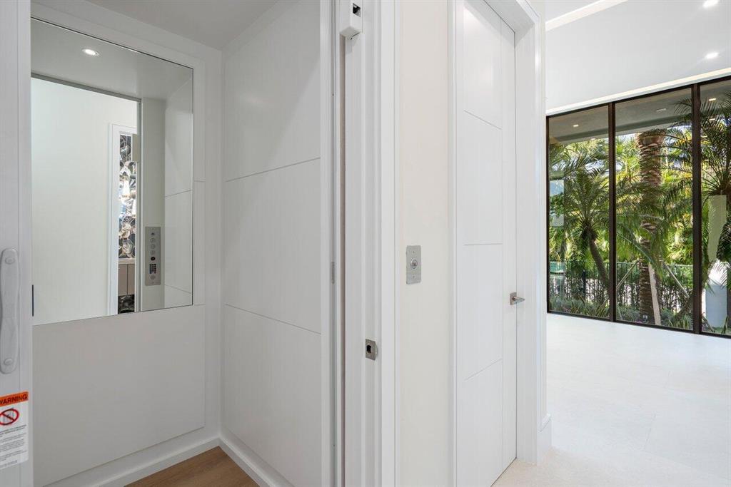 RIO DEL REY SHORES - Residential