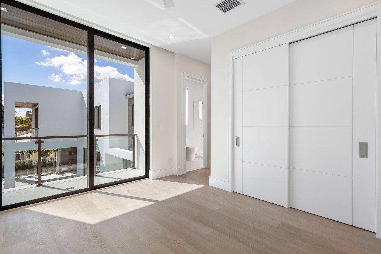 RIO DEL REY SHORES - Residential