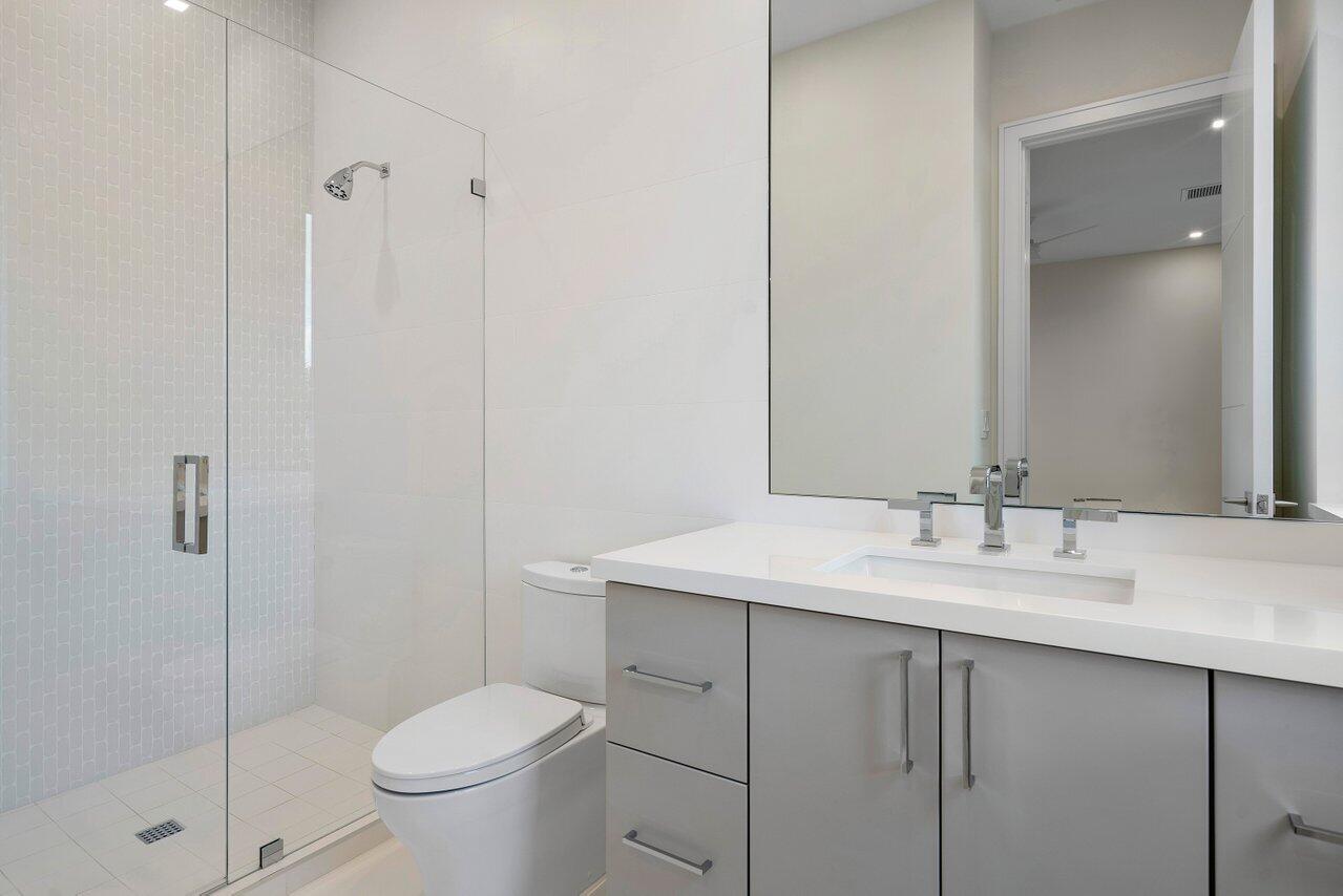 RIO DEL REY SHORES - Residential