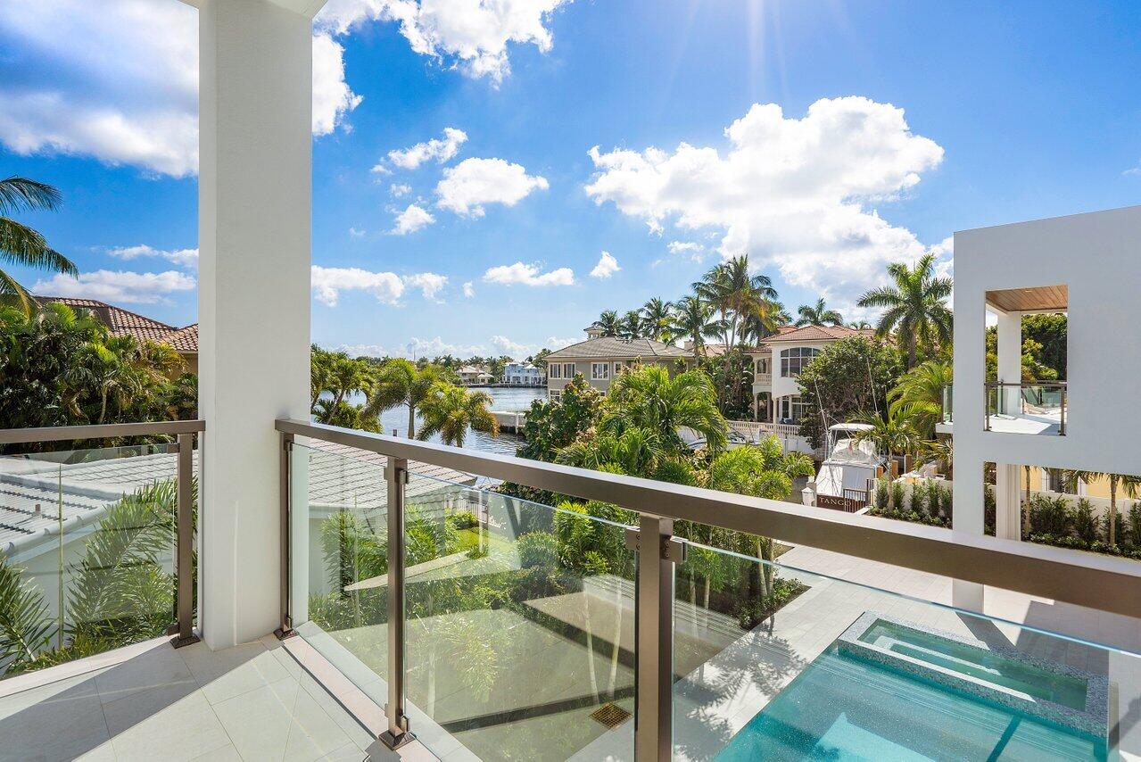 RIO DEL REY SHORES - Residential