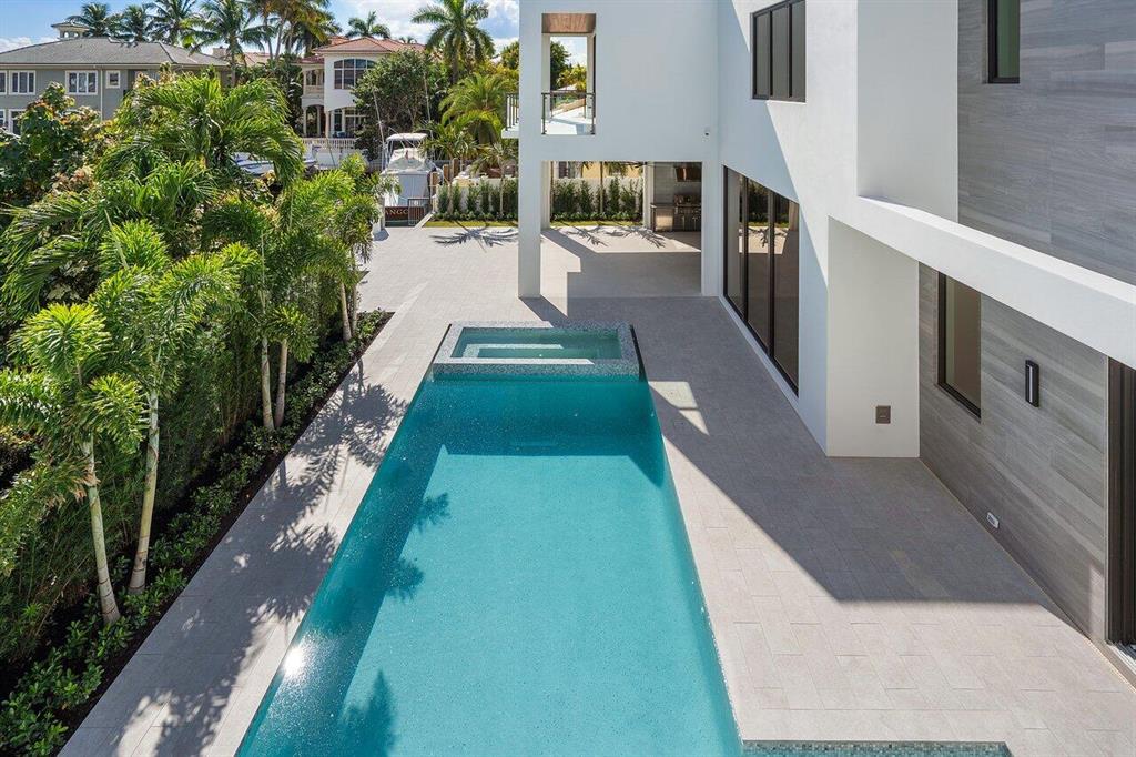 RIO DEL REY SHORES - Residential