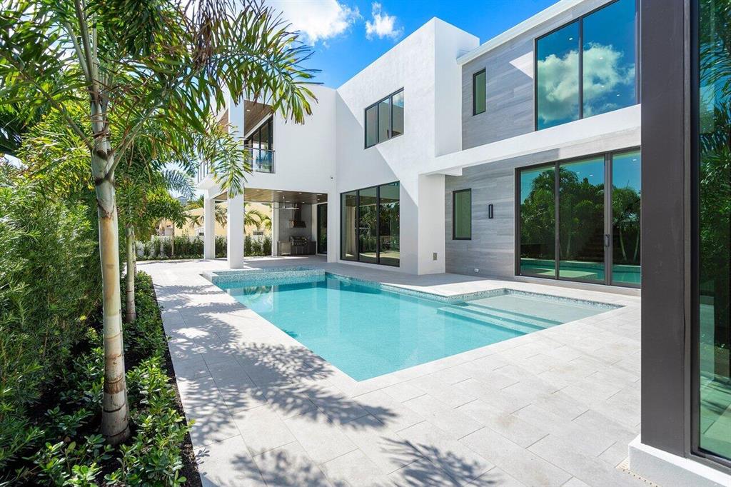 RIO DEL REY SHORES - Residential