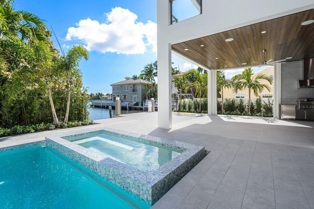 RIO DEL REY SHORES - Residential