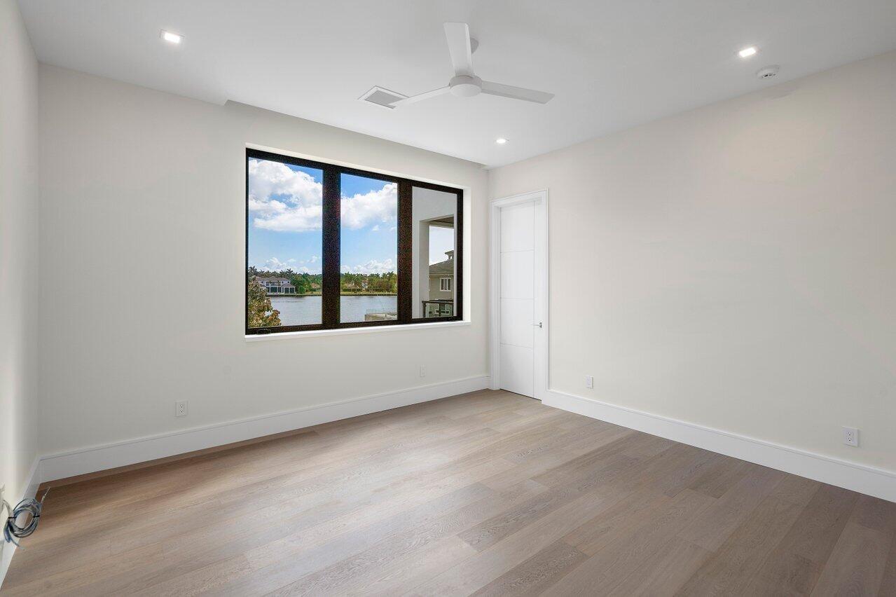 RIO DEL REY SHORES - Residential