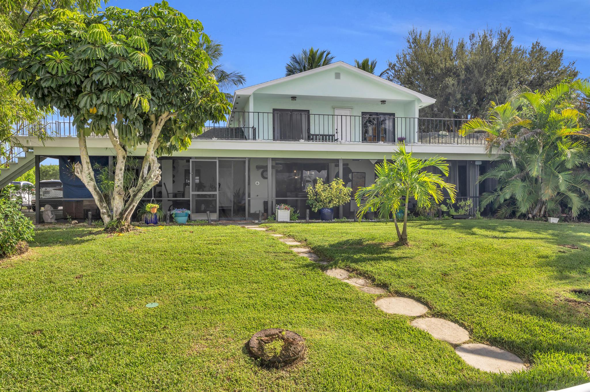 1305 Peninsular Road