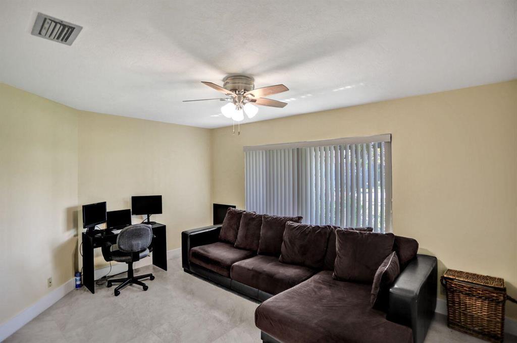 CRANBROOK LAKE ESTATES - Residential