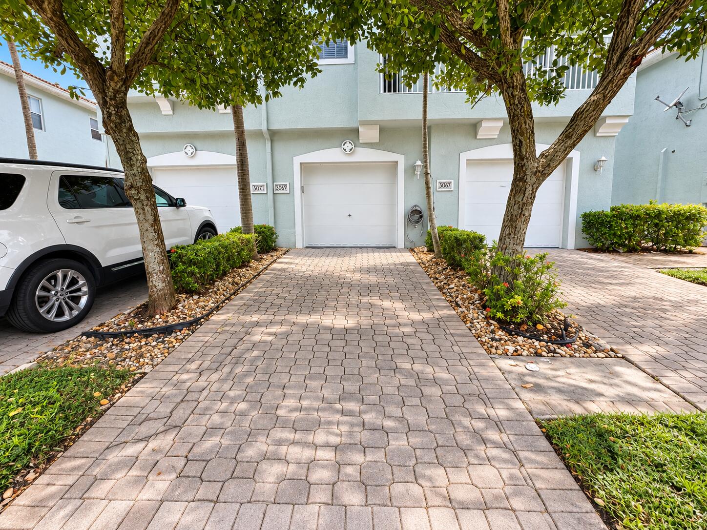3069 LAUREL RIDGE Circle