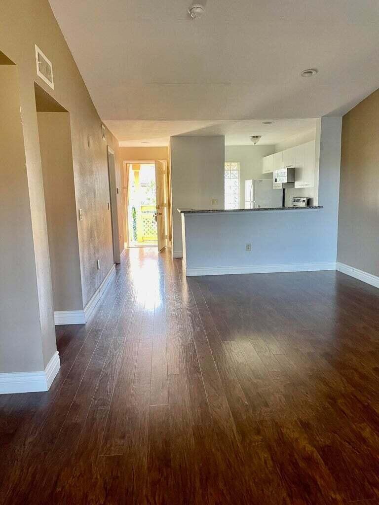 4847 Via Palm Lake 1021
