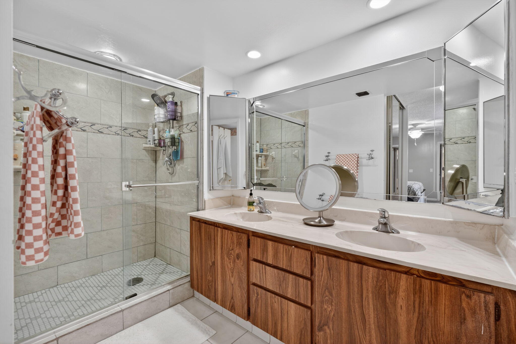 GLENWOOD TWNHS - Residential