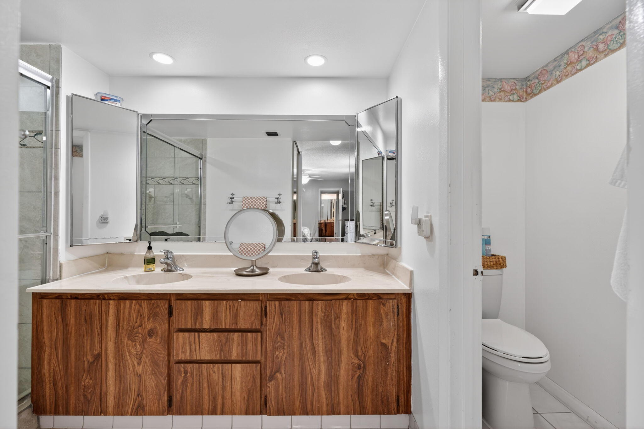 GLENWOOD TWNHS - Residential