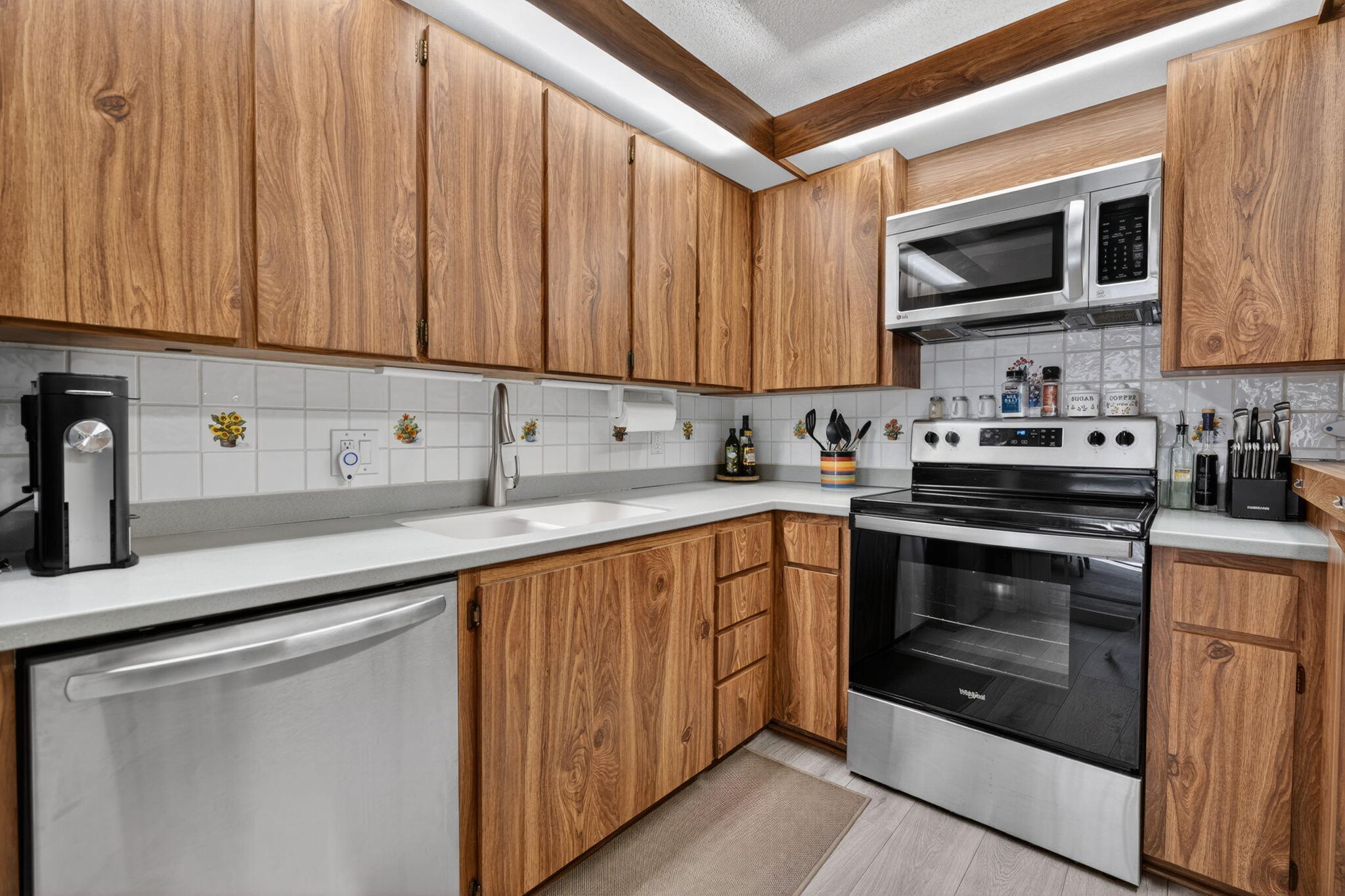 GLENWOOD TWNHS - Residential