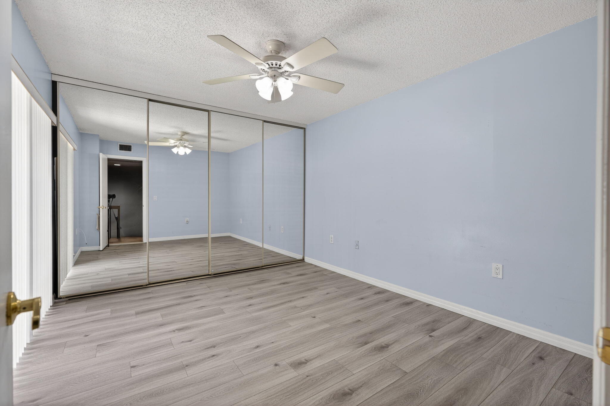 GLENWOOD TWNHS - Residential