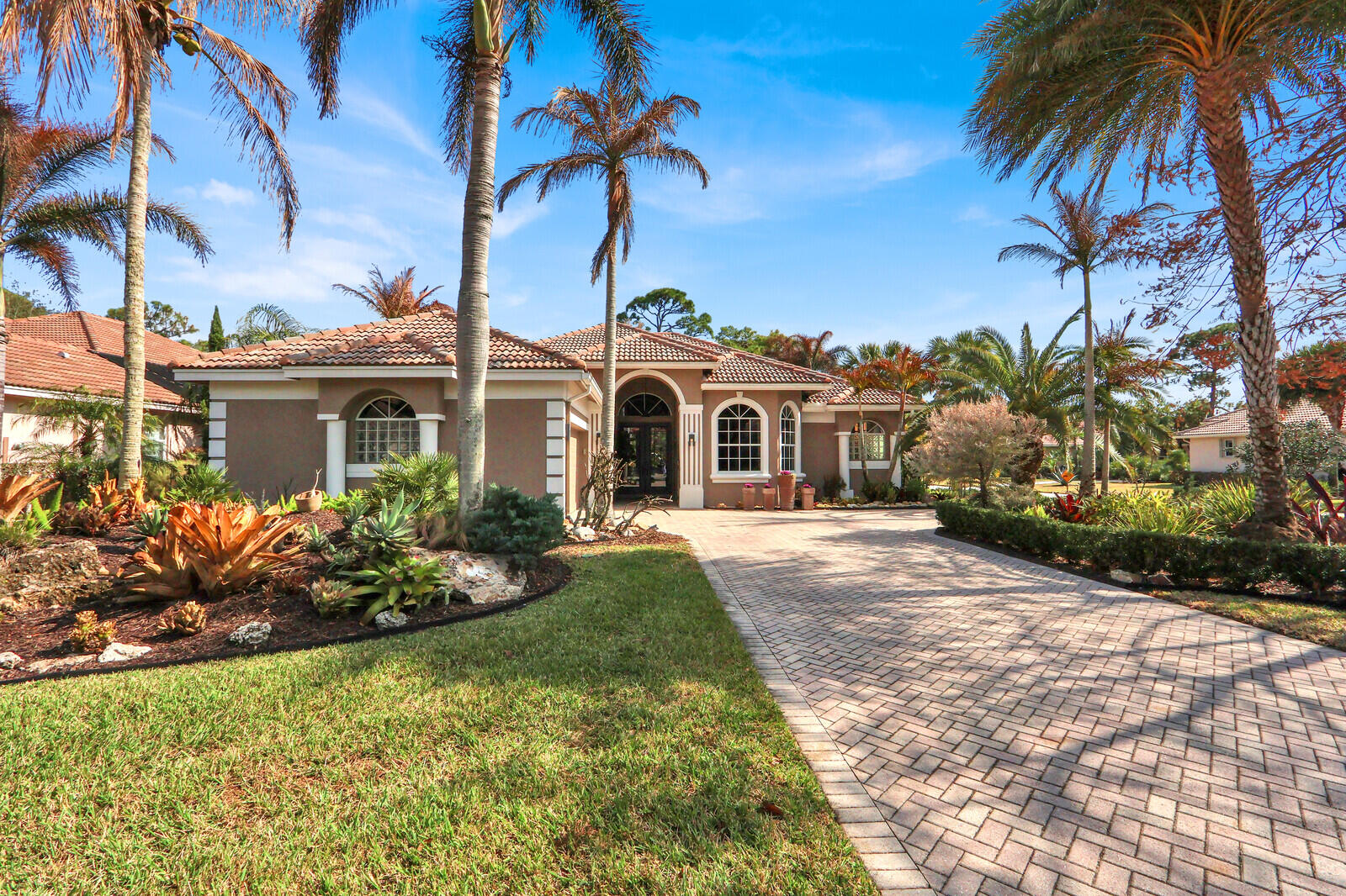 POD 26 AT THE RESERVE PHASE 1 CYPRESS POINT - Residential