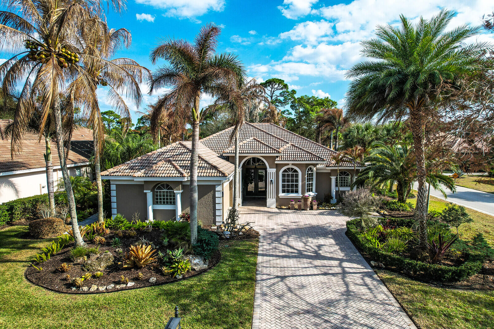 POD 26 AT THE RESERVE PHASE 1 CYPRESS POINT - Residential