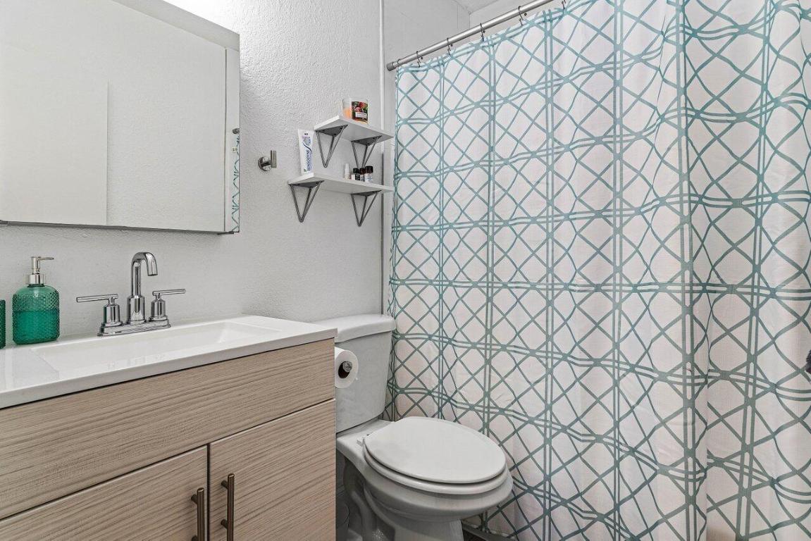 DELRAY TOWN OF - Residential