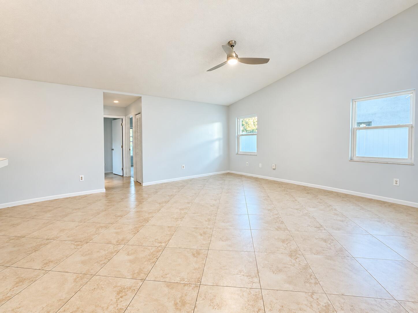 2171 NW 76TH Avenue