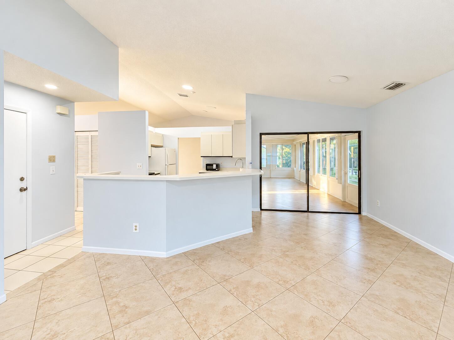 2171 NW 76TH Avenue