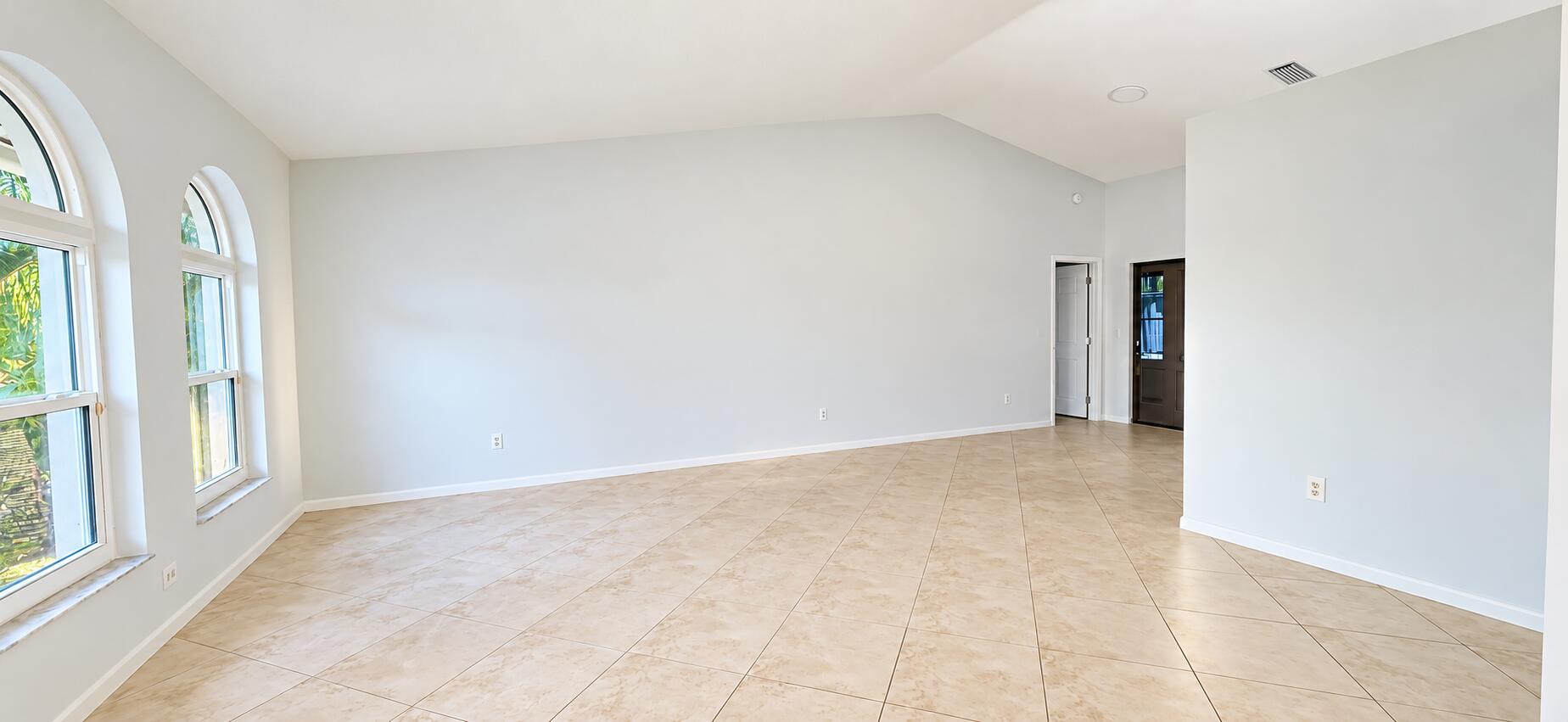 2171 NW 76TH Avenue