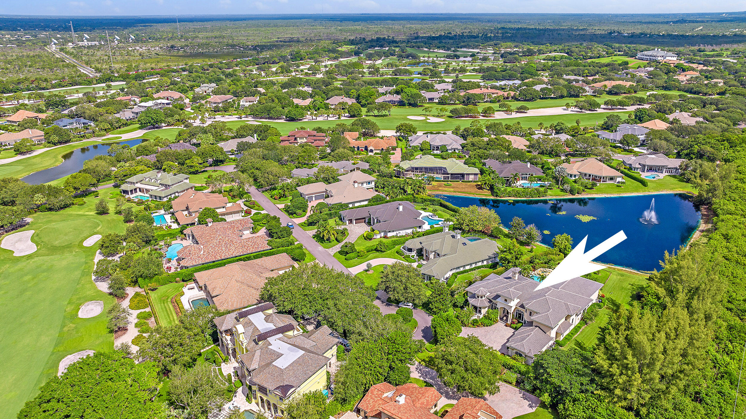 JUPITER HILLS VILLAGE - Residential