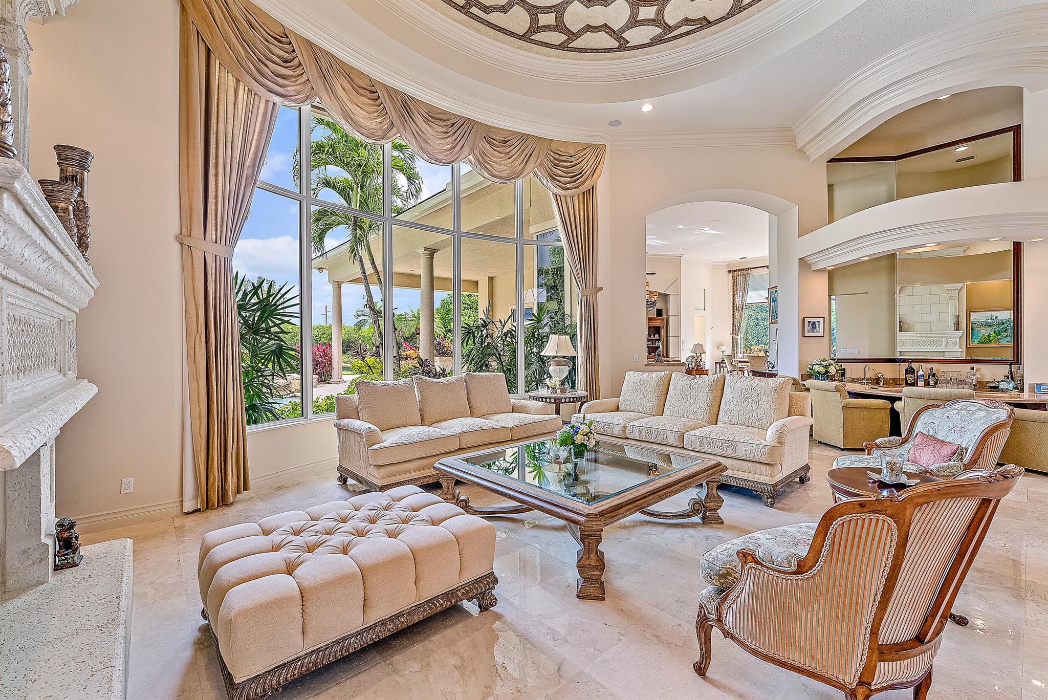 JUPITER HILLS VILLAGE - Residential