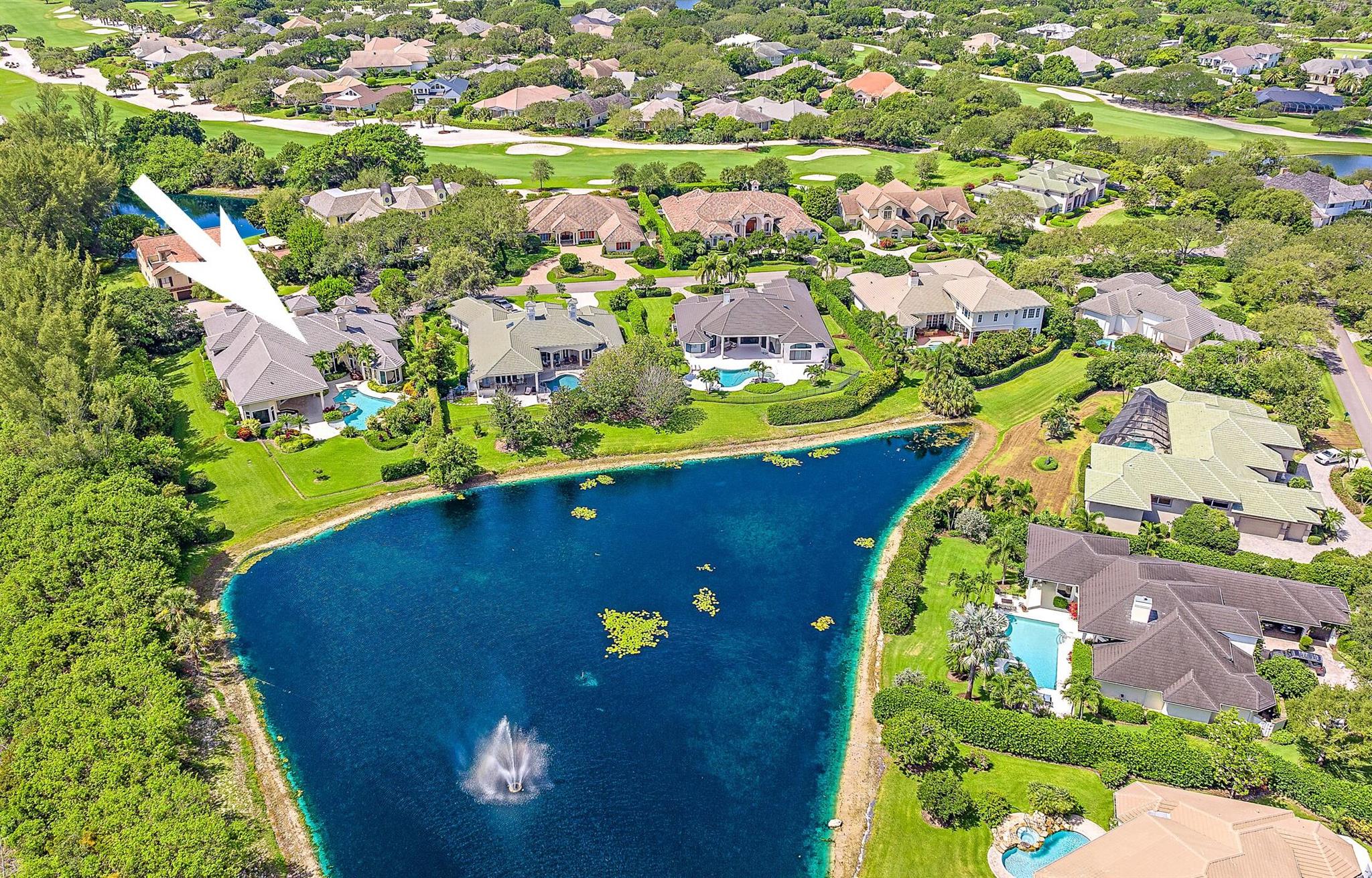 JUPITER HILLS VILLAGE - Residential