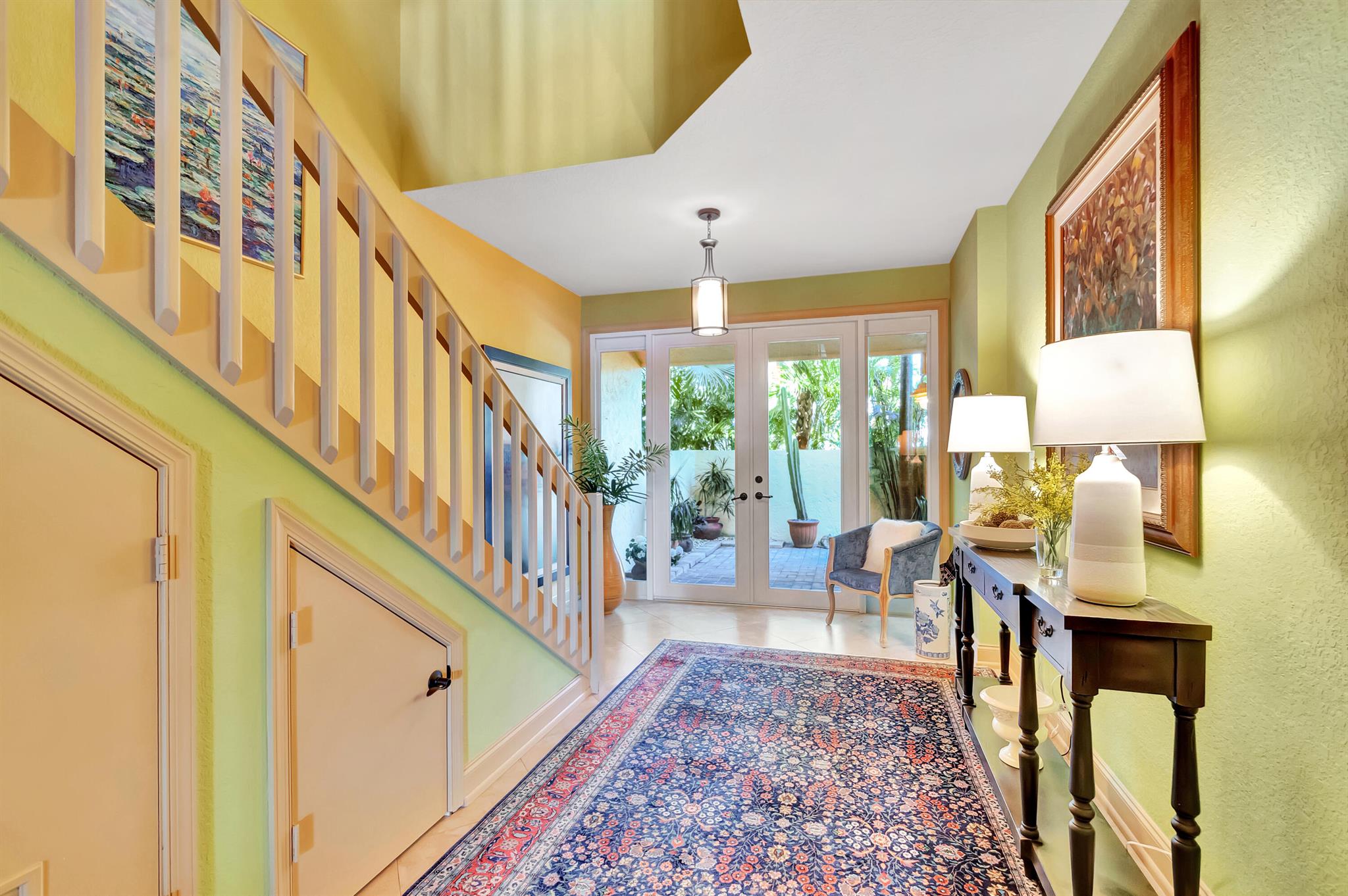 View photos, virtual tours, details... 42 N Lakeshore Drive