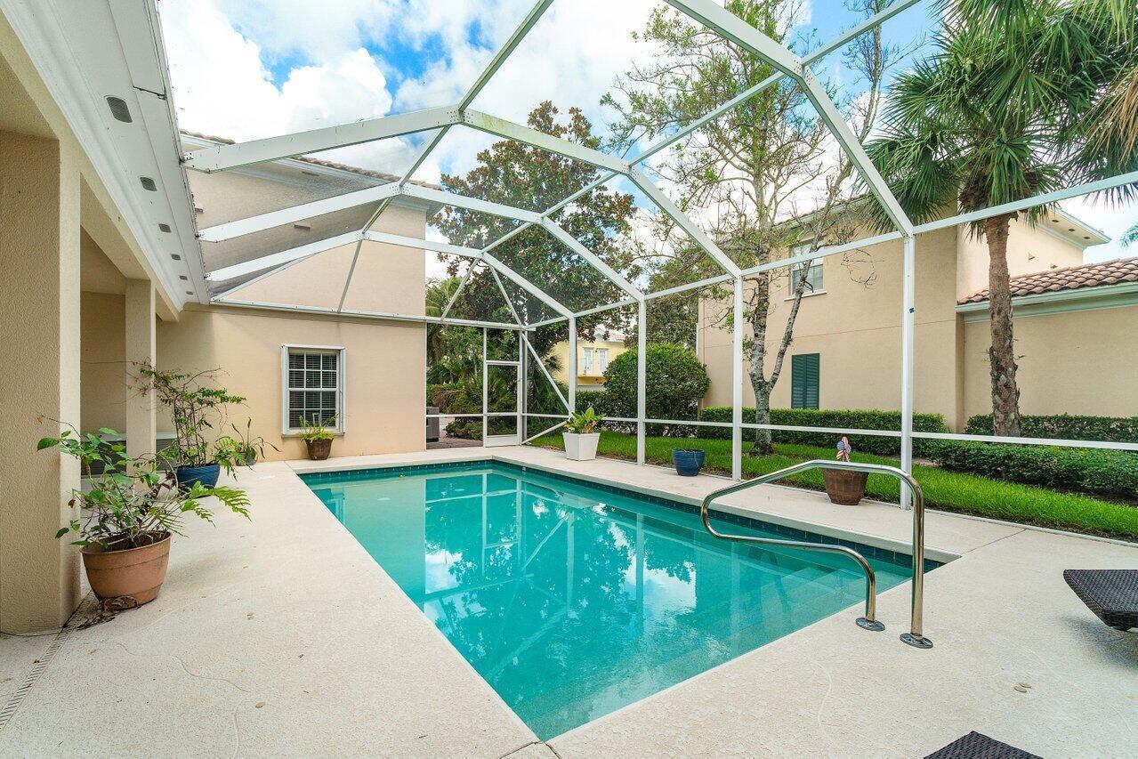 3518 Community Drive