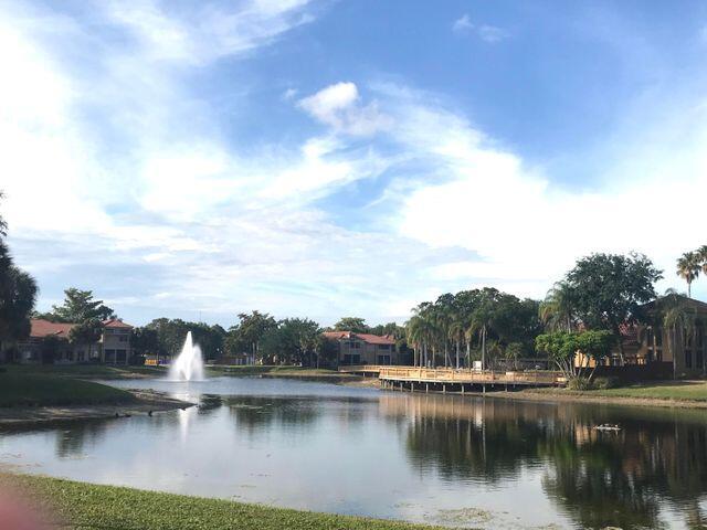 PALM LAKE CONDO - Residential Lease