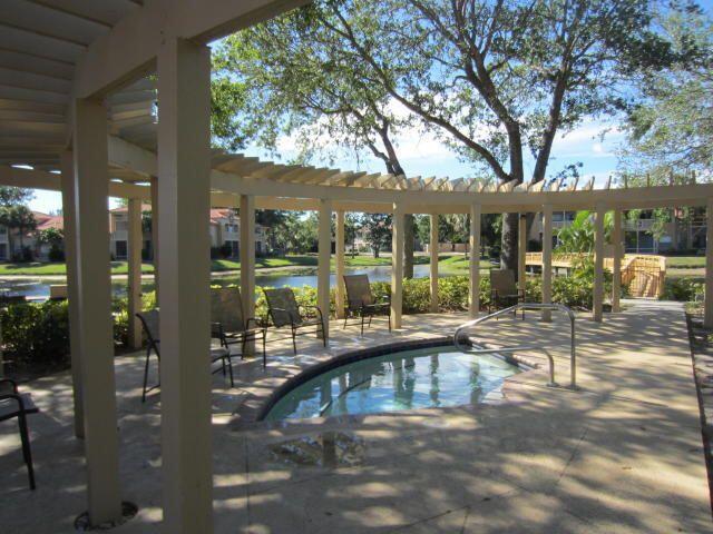 PALM LAKE CONDO - Residential Lease