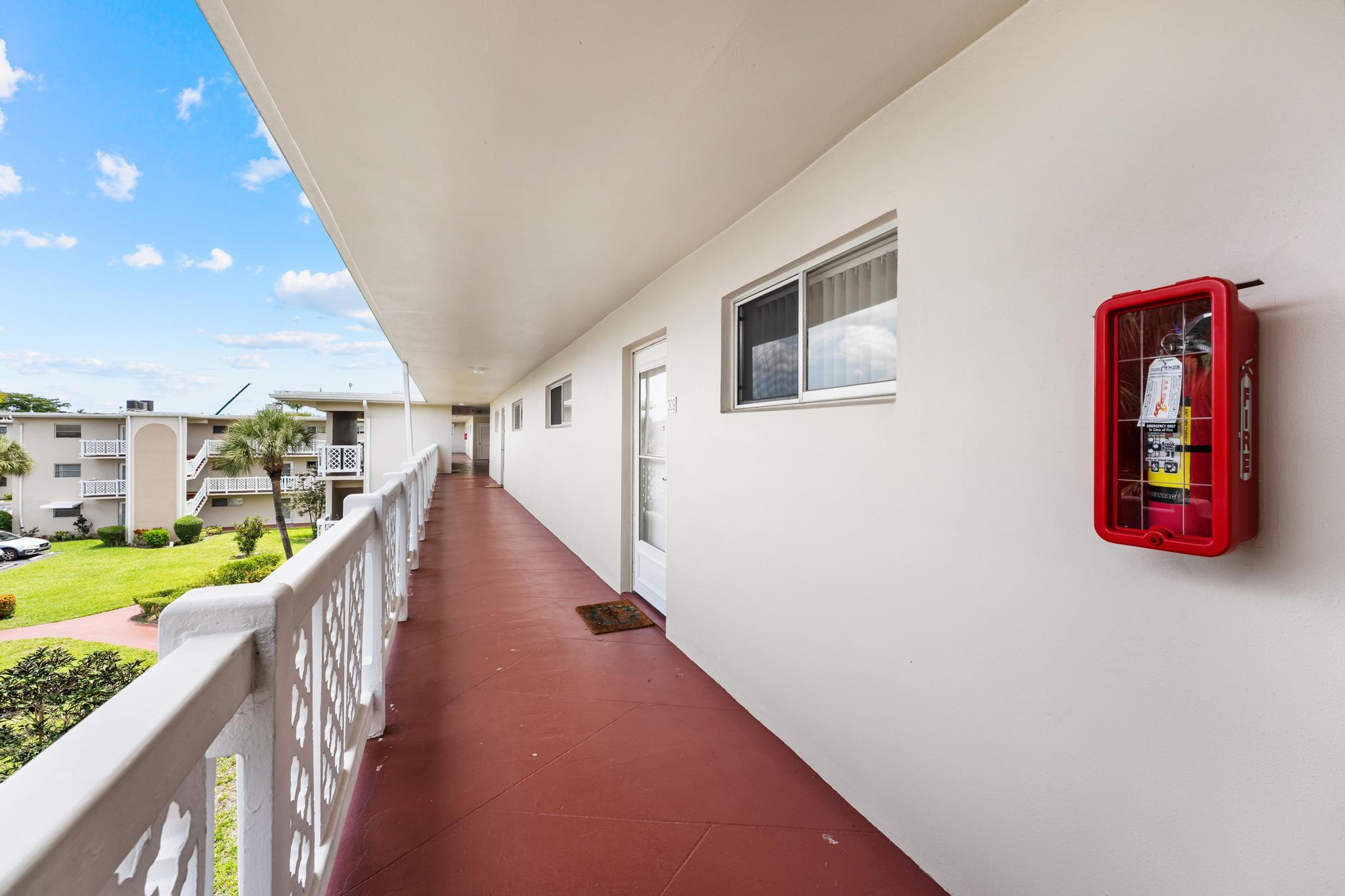 LAKE CLARKE GARDENS CONDO 16 - Residential