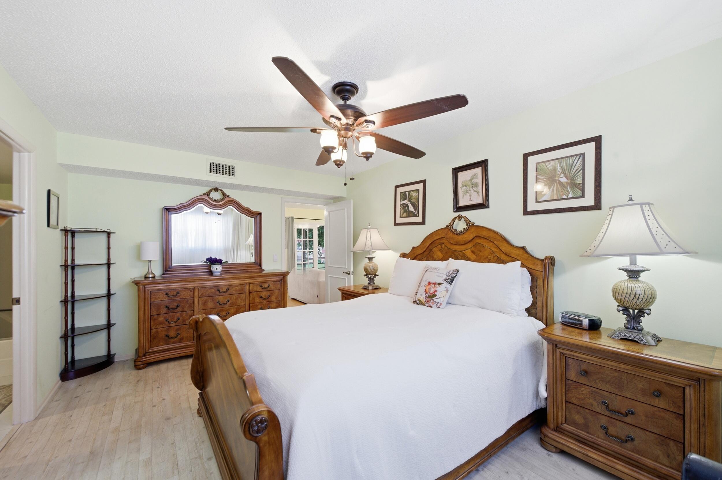 GOLDEN LAKES VILLAGE CONDO 1 THRU 13-A - Residential