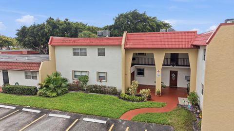 112 Lake Anne Drive West Palm Beach FL 33411