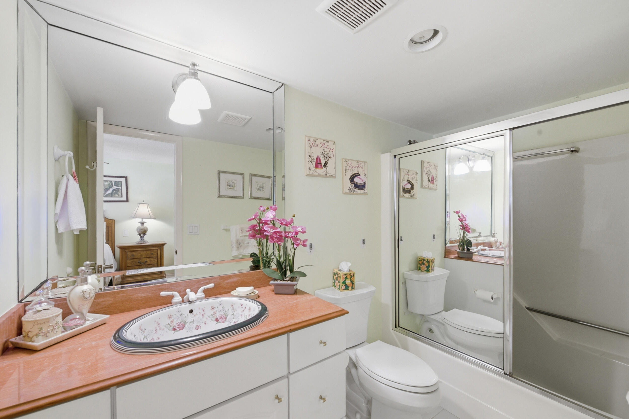 GOLDEN LAKES VILLAGE CONDO 1 THRU 13-A - Residential