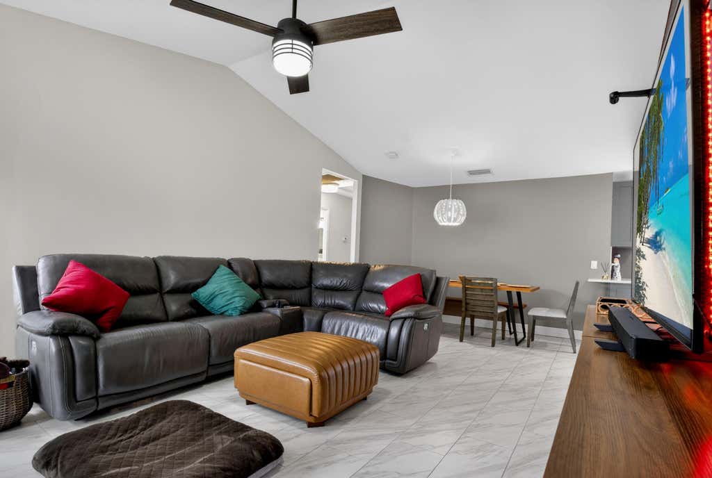 Photo of 6221 Country Fair Circle, Boynton Beach, FL 33437 (MLS # B26039367)