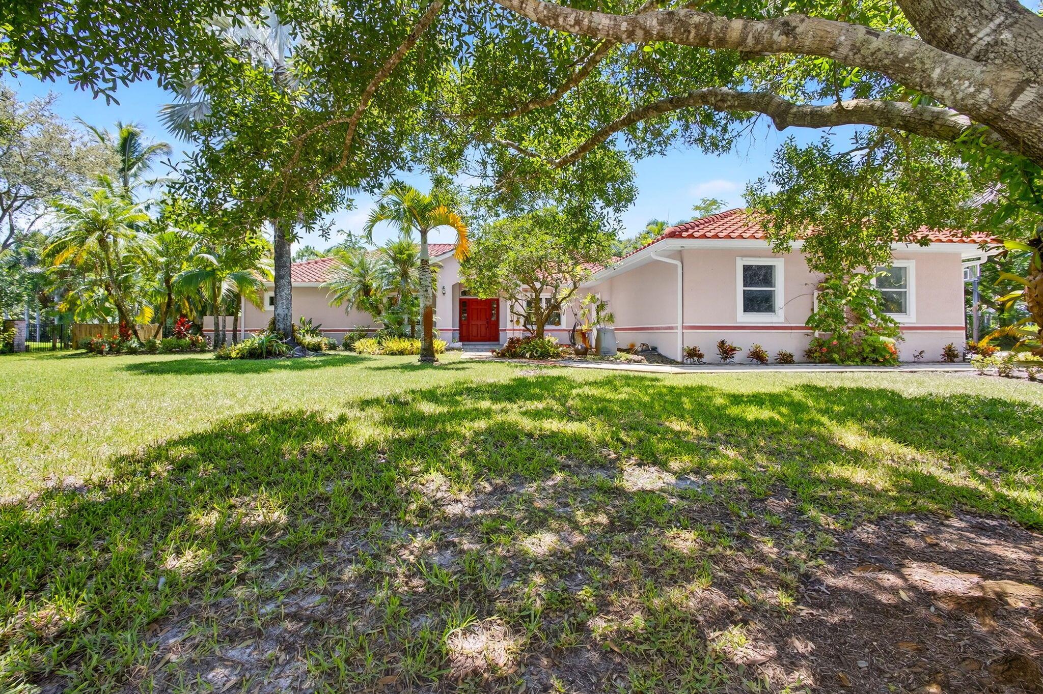 4881 SW Lake Grove Circle