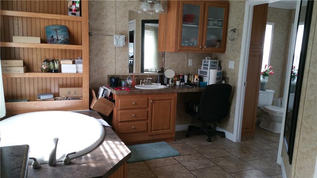 Watergate Mobile Home Unr - Residential